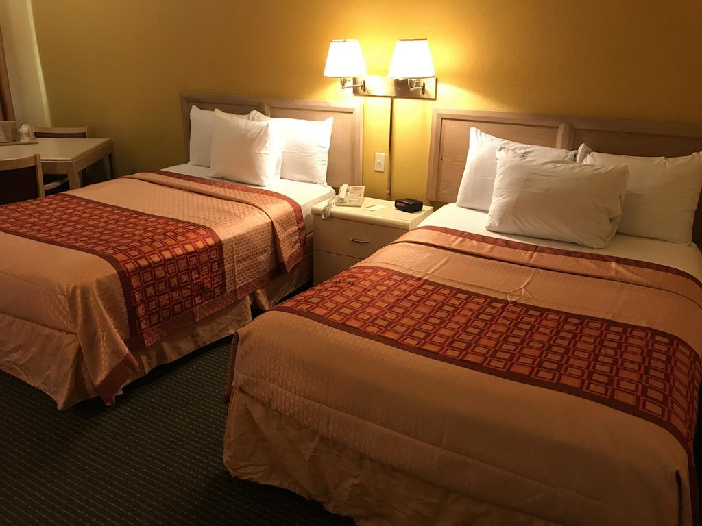 Budget Host Inn Sandusky Exterior foto