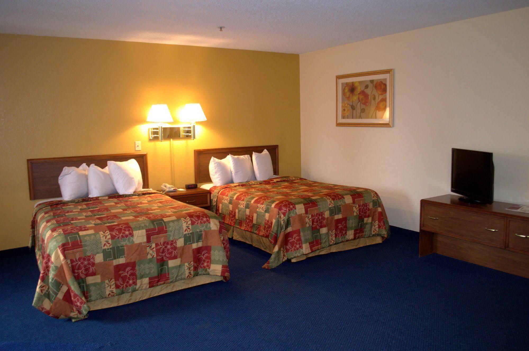Budget Host Inn Sandusky Exterior foto