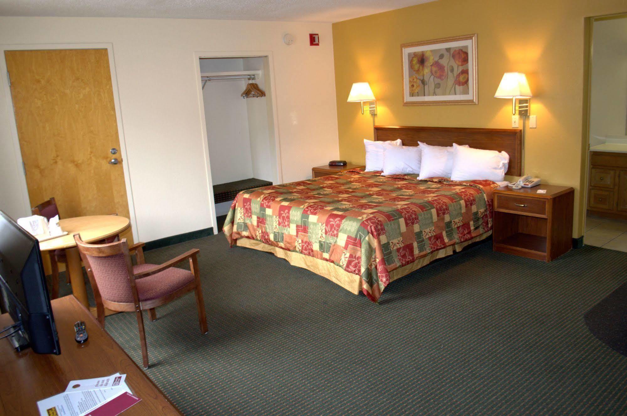 Budget Host Inn Sandusky Exterior foto